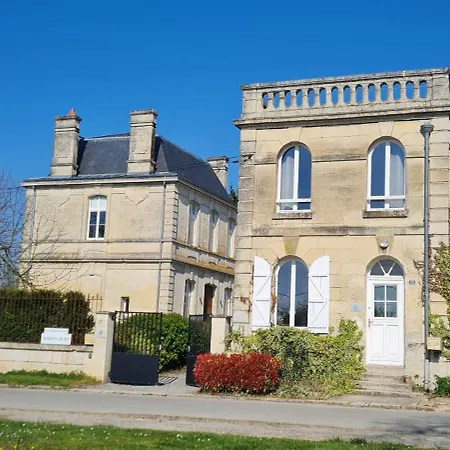 Maison Mury 7 15 Personnes 2h De Paris Holiday home *